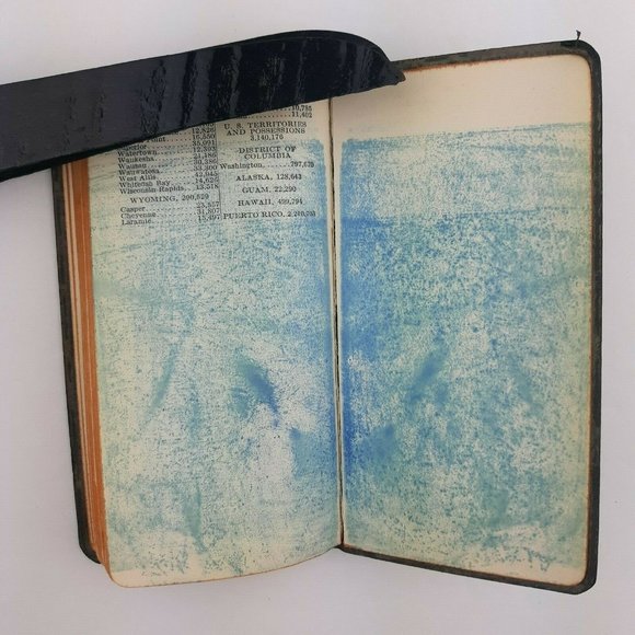 Vintage Vest Pocket Webster Dictionary Self-Pronouncing 1953 - Picture 10 of 11